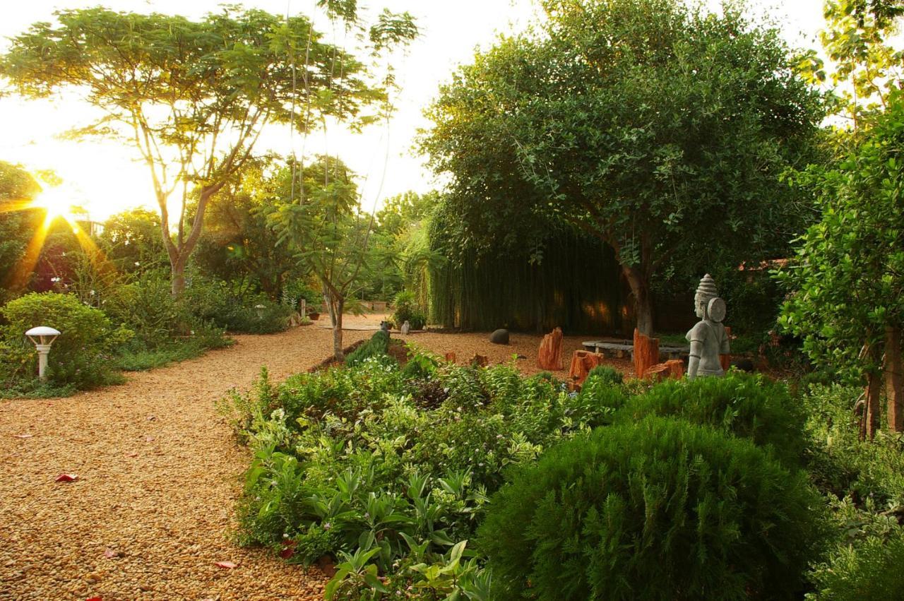 Gaia'S Garden Guest House Ауровиль Экстерьер фото