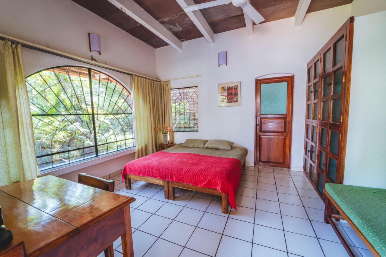Gaia'S Garden Guest House Ауровиль Экстерьер фото