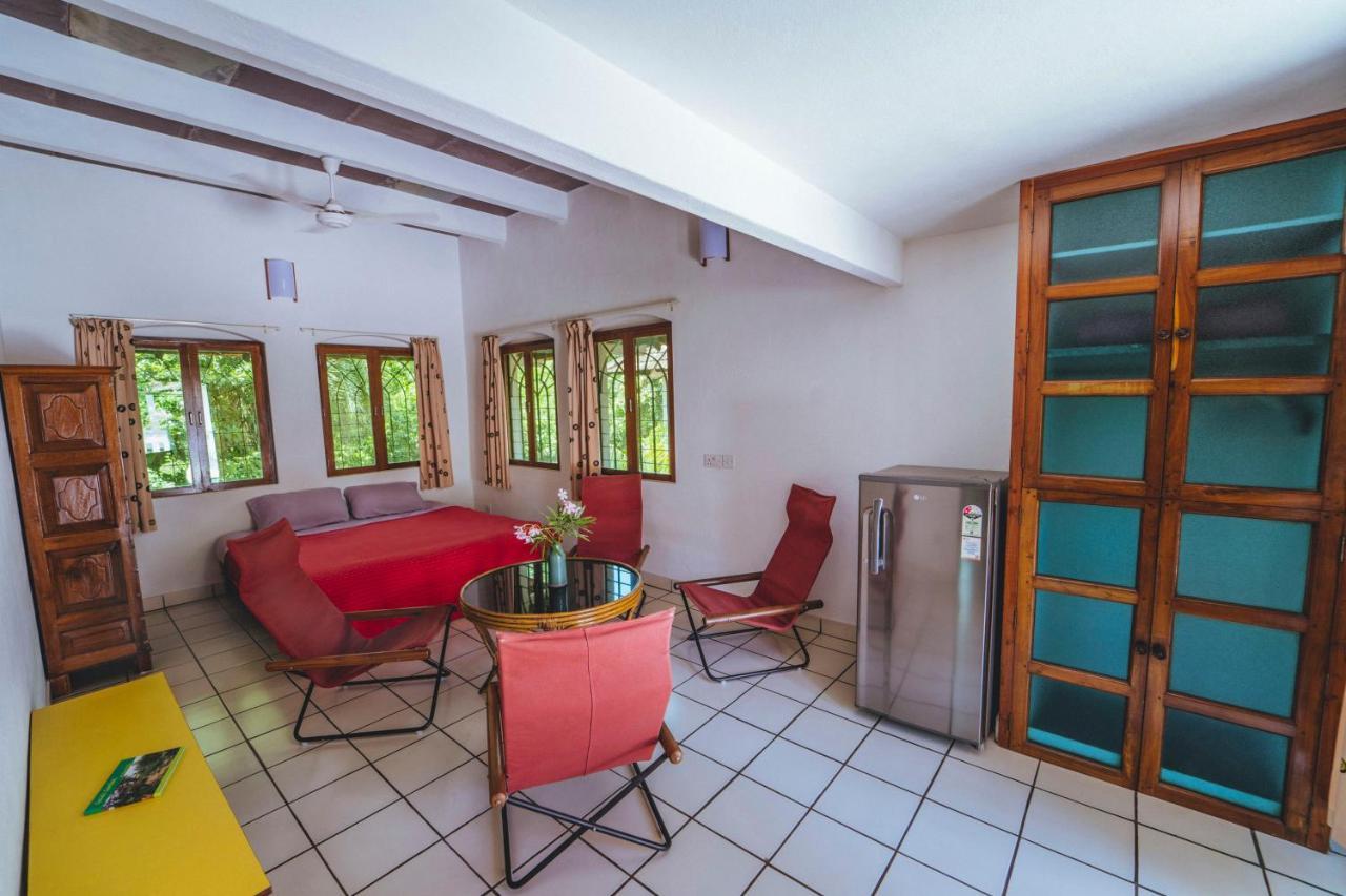 Gaia'S Garden Guest House Ауровиль Экстерьер фото