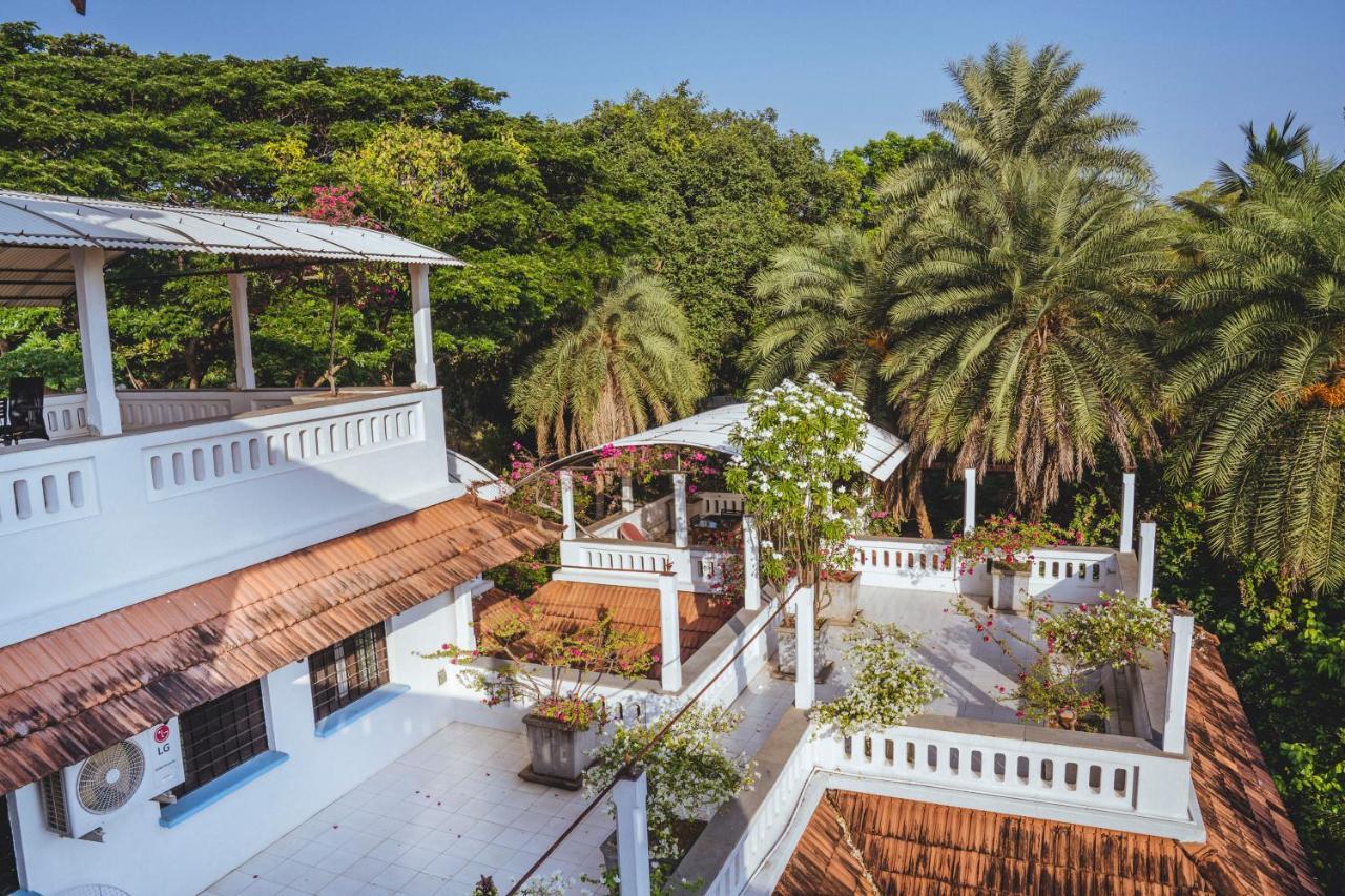 Gaia'S Garden Guest House Ауровиль Экстерьер фото