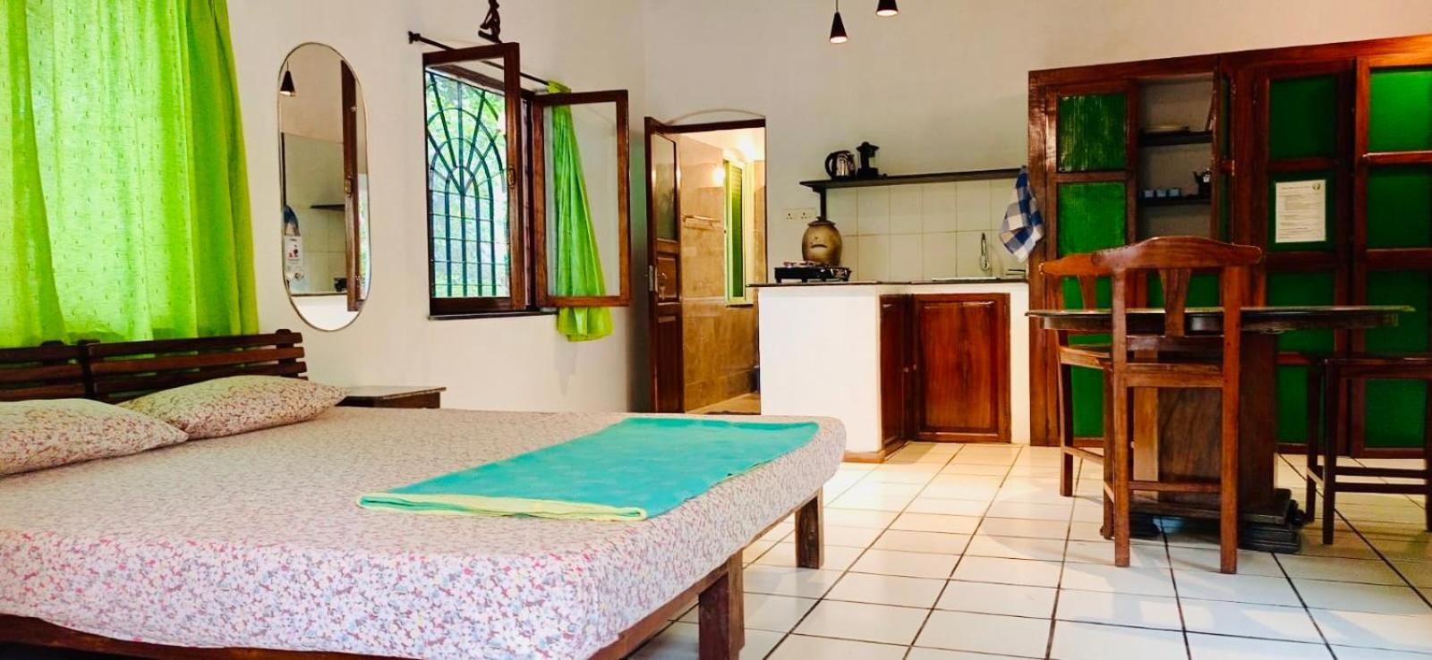 Gaia'S Garden Guest House Ауровиль Номер фото