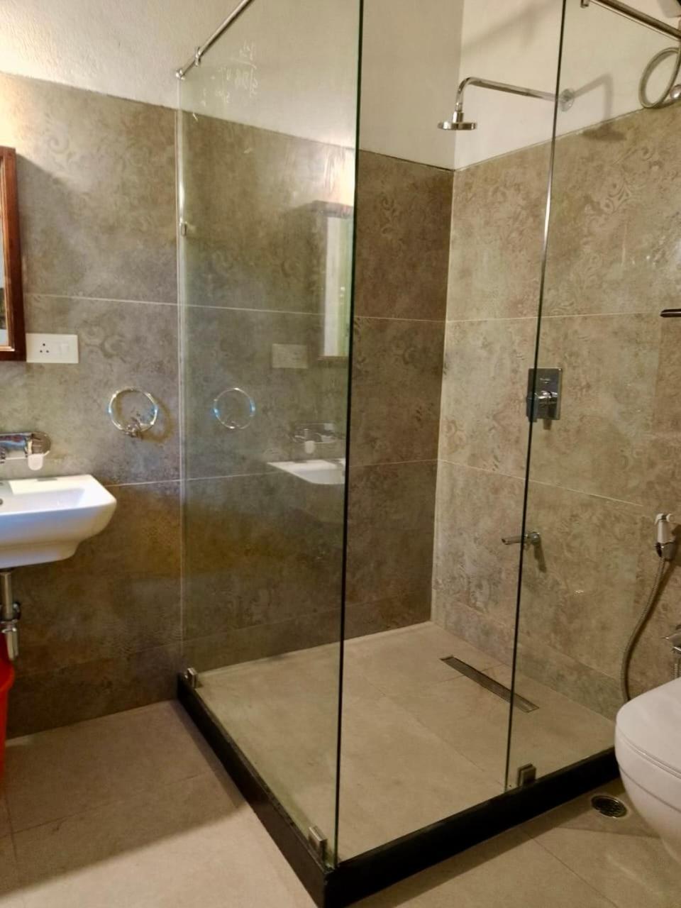 Gaia'S Garden Guest House Ауровиль Экстерьер фото